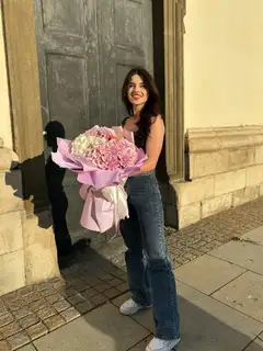 Ivy escort in Dubai