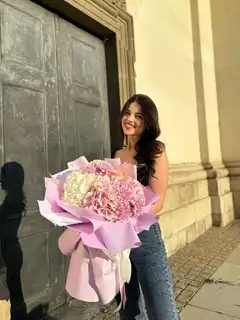 Ivy escort in Dubai