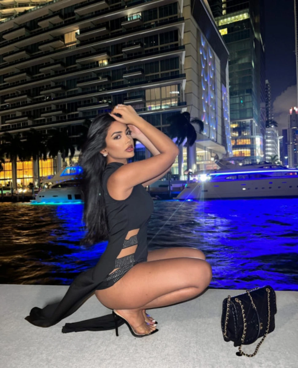Mabel escort in Moscow